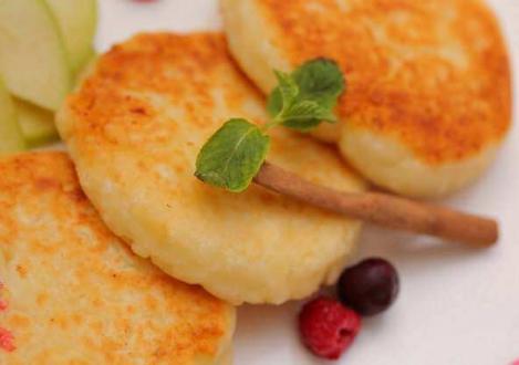 How to make perfect cottage cheese pancakes: classic, in a frying pan, fluffy like in kindergarten
