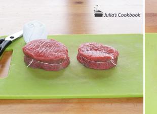 Beef medallions with green peppers