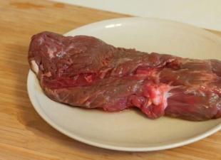 Features and tips for cooking veal tenderloin How to cook veal tenderloin in the oven