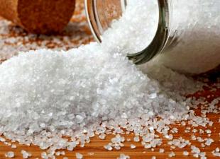 Харчова йодована сіль - її користь та шкода;  нюанси використання в кулінарії та косметології